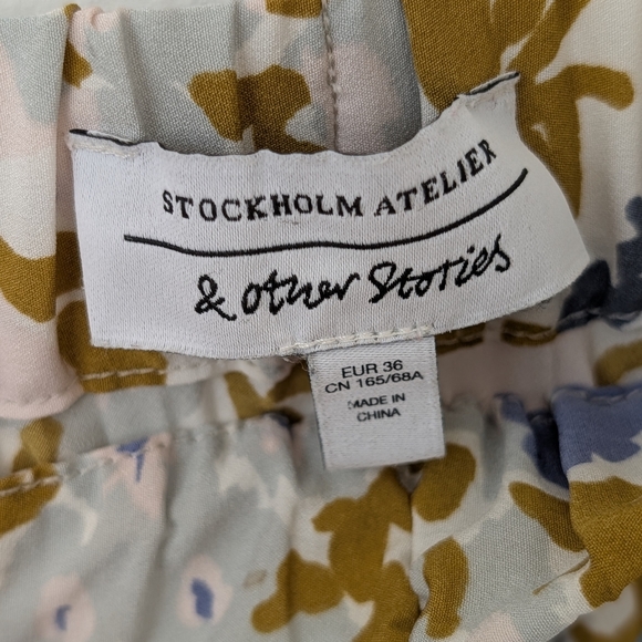 & Other Stories Blue and Cream Floral Pleated Maxi Skirt - Picture 2 of 6